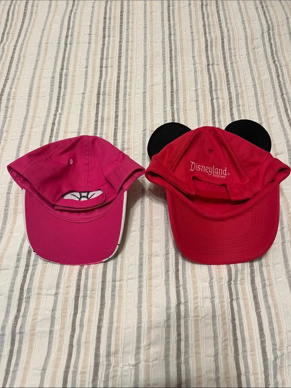 Lot of 2 Minnie Mouse kids hats